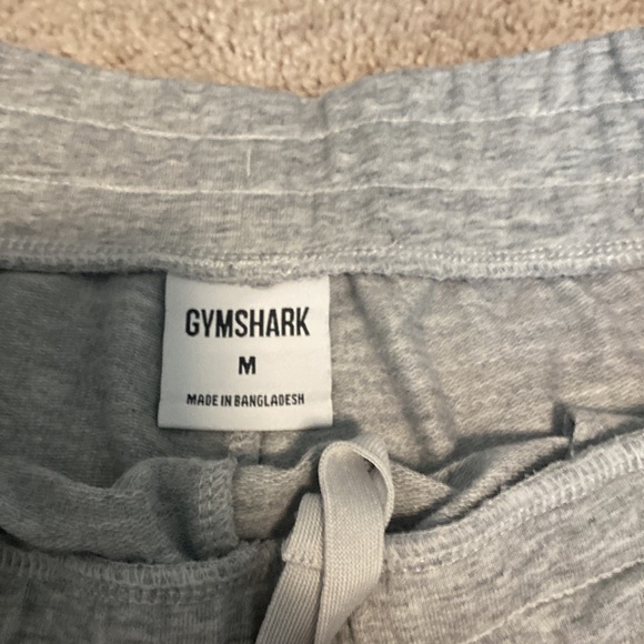 Gym Shark - Picture 2 of 2